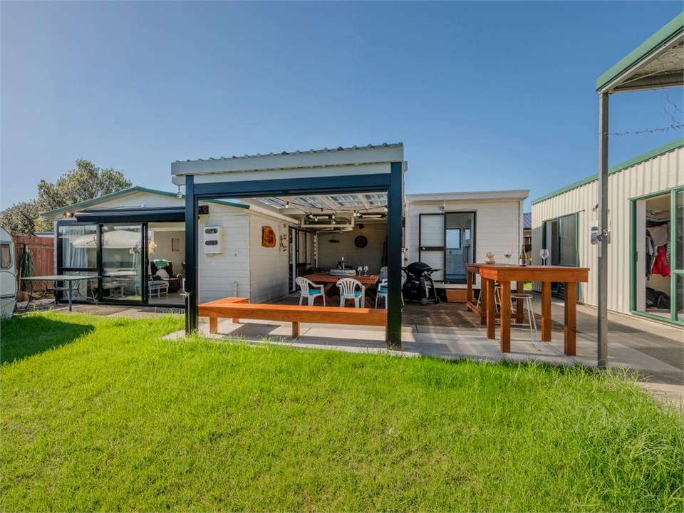 Bach Relax (Bachcare) Whangamata Holiday Home for rent Holiday Houses