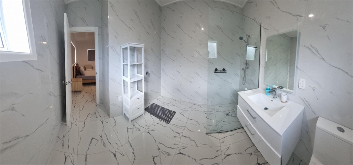 master ensuite
