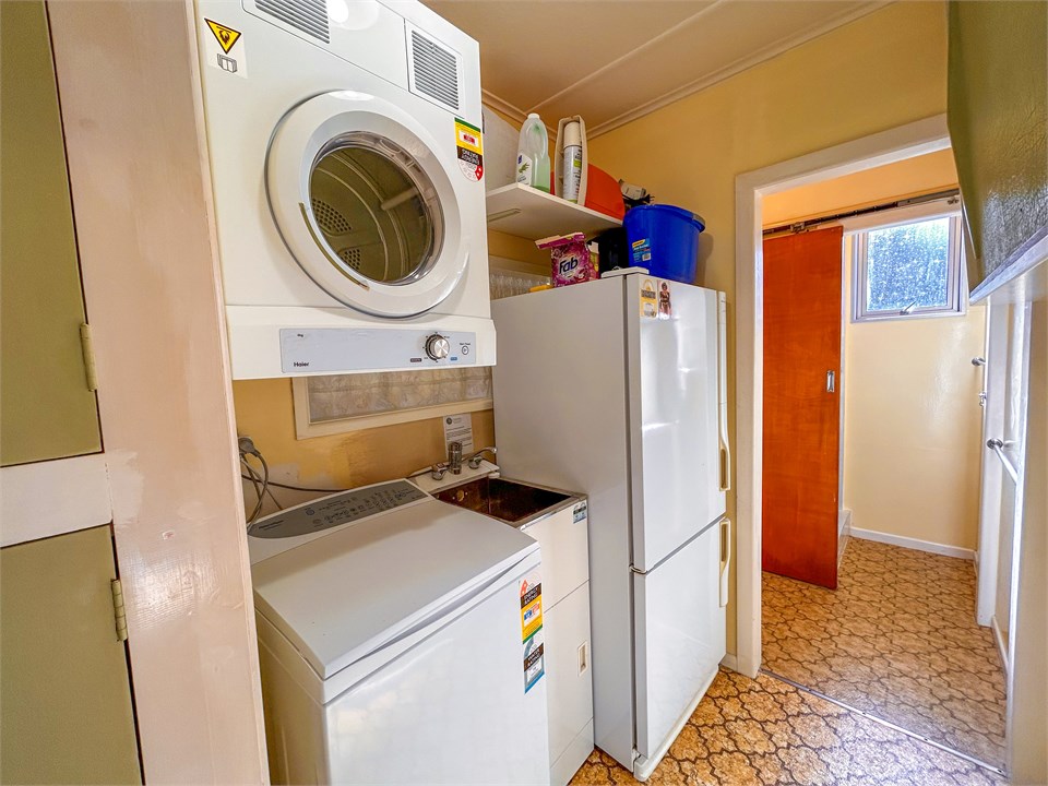 Laundry with Washing machine and Dryer