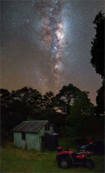 Night Sky Moeraki Station - Mungatoi Hut