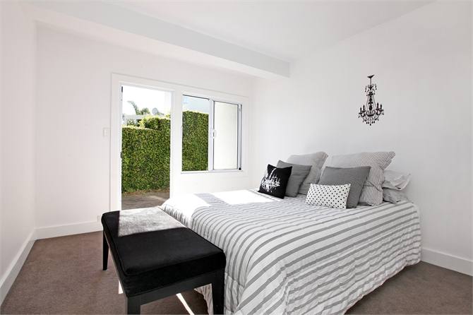 Queen Bedroom lower level