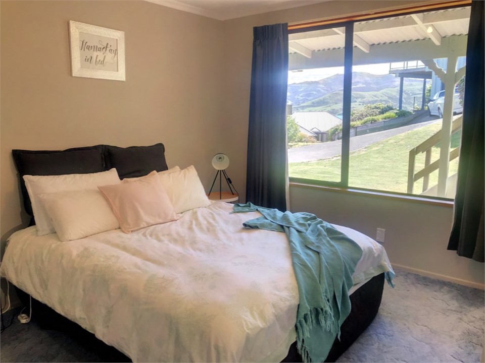 Bedroom - downstairs, Queen bed with dresser, elec