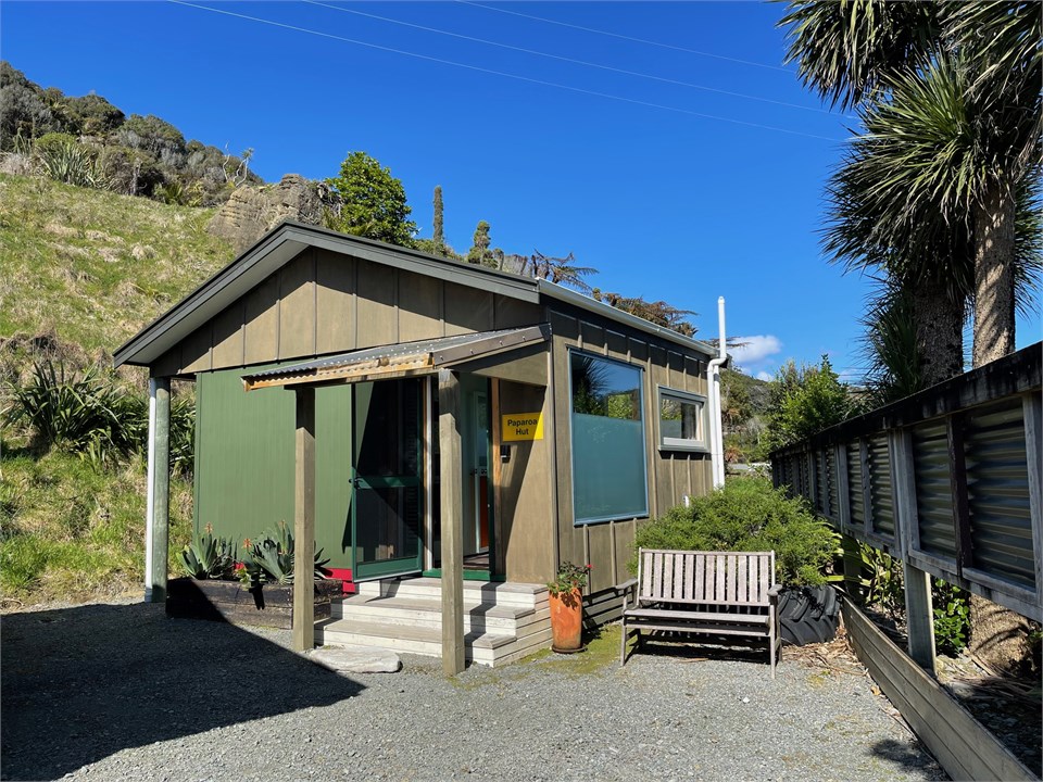 Paparoa Hut Punakaiki for rent Holiday Houses