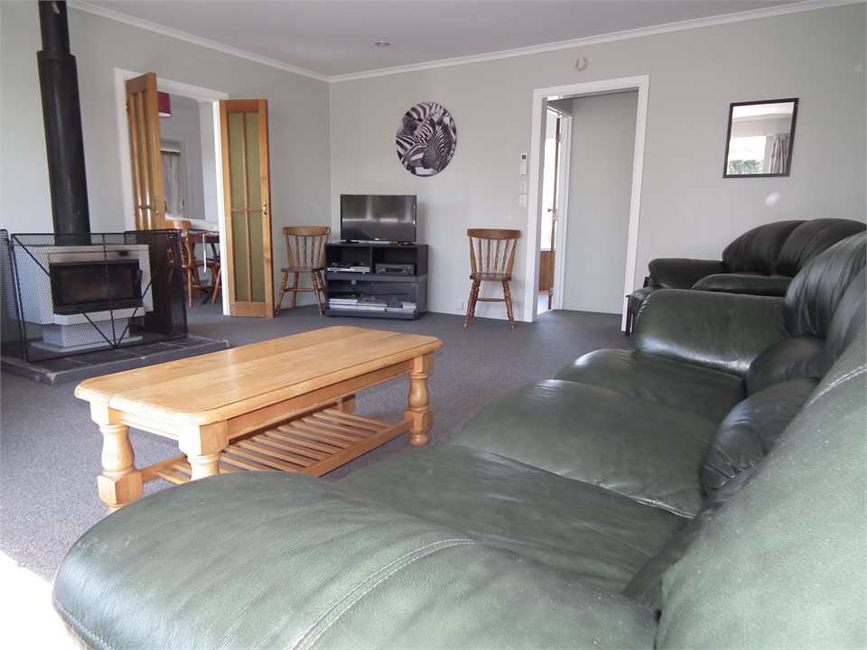 lounge and fire place