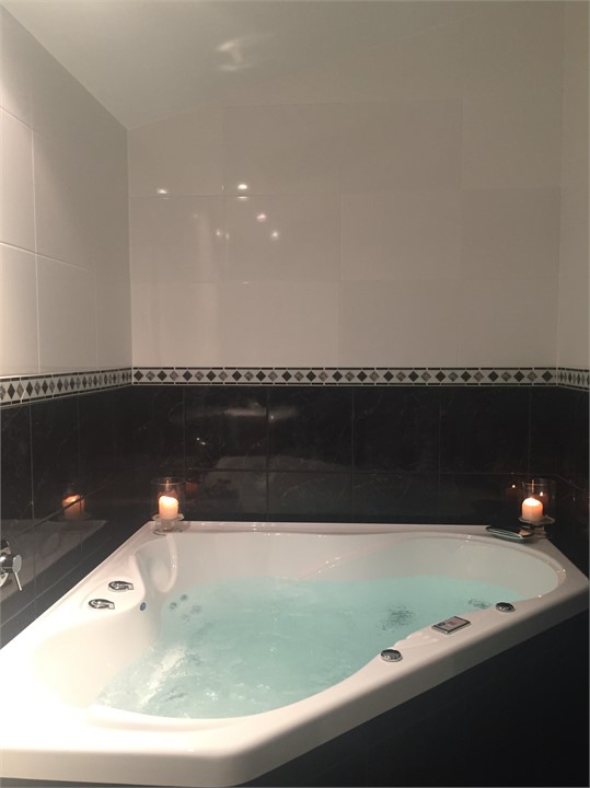 Spa bath in bathroom area