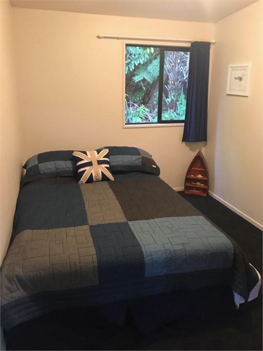 Bedroom 2 - Double bed with direct access to ensui