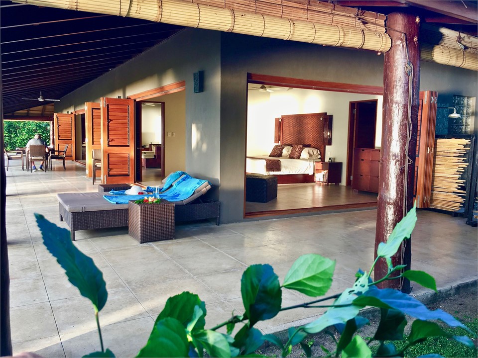 Grand Bure Bedroom 1