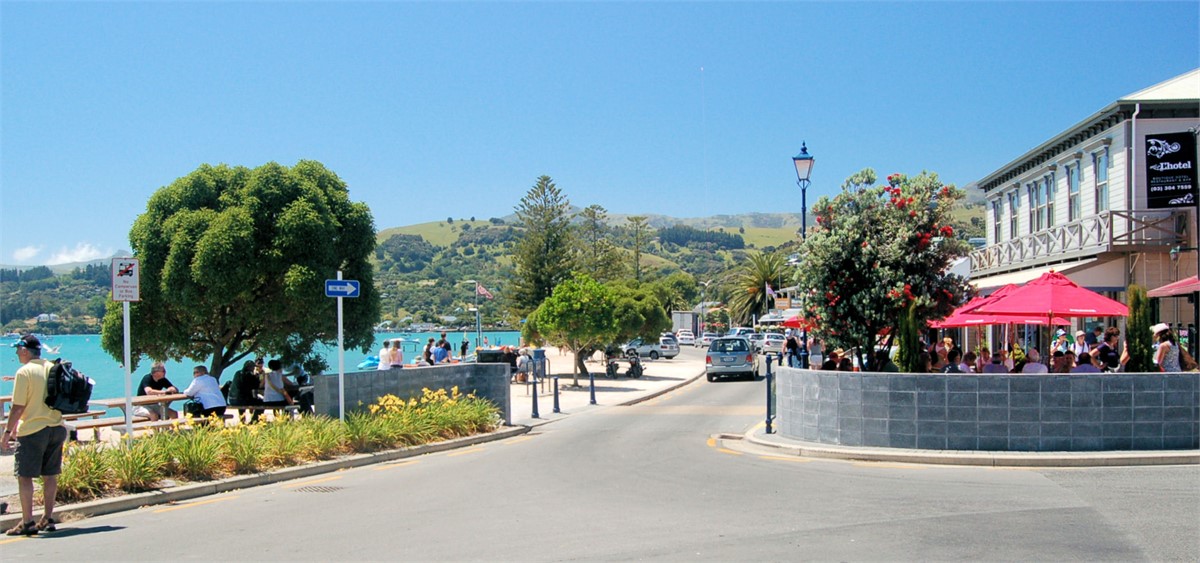 Downtown Akaroa with its many boutique shops, cafe