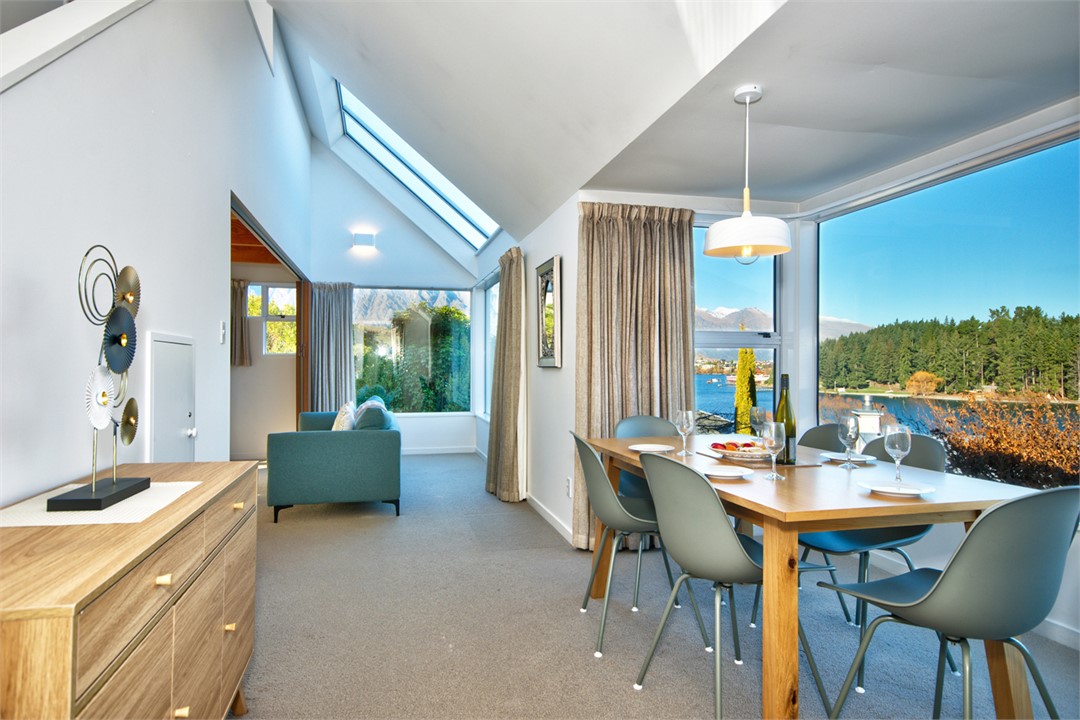 Open plan living with views