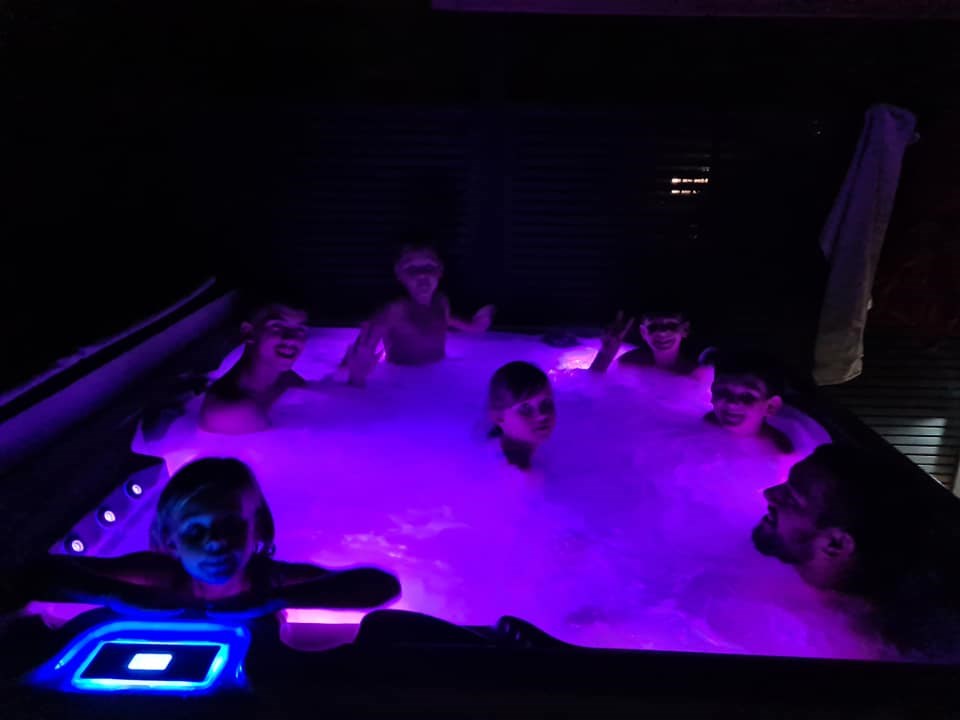 shared Spa pool