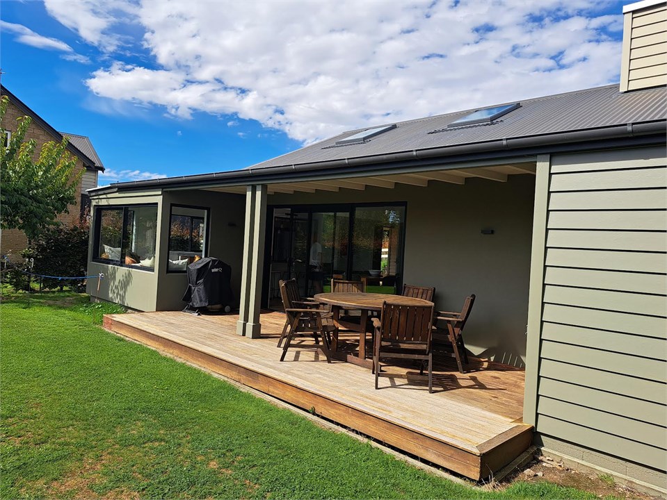 Front Deck + BBQ Area