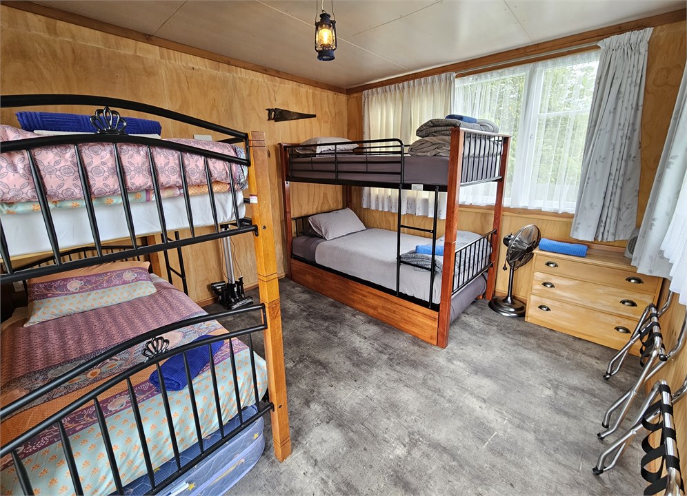 Sawshop Sleepout with  Bunks