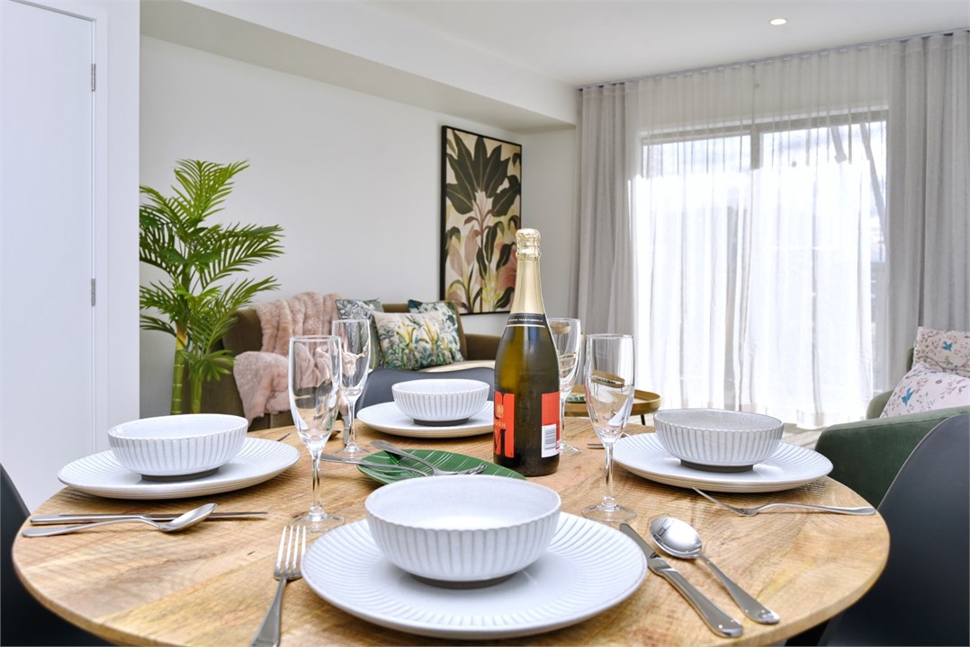 Dining table that seats 4 people