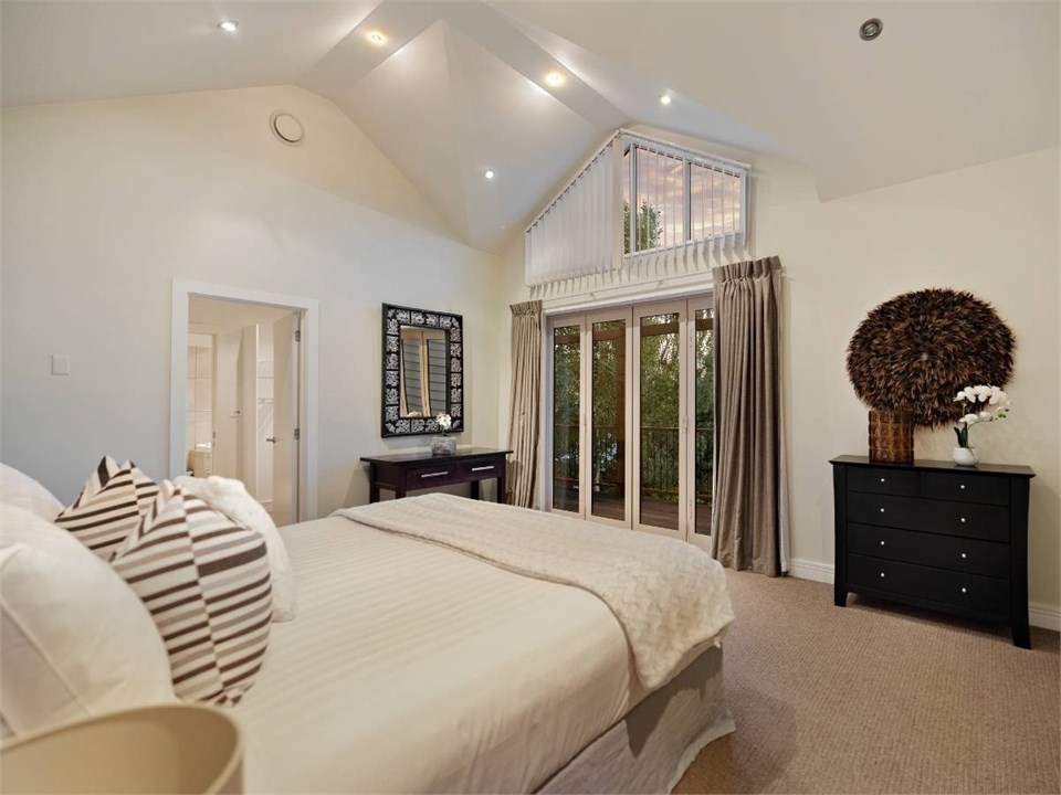 Pinnacle Villa Master Bedroom