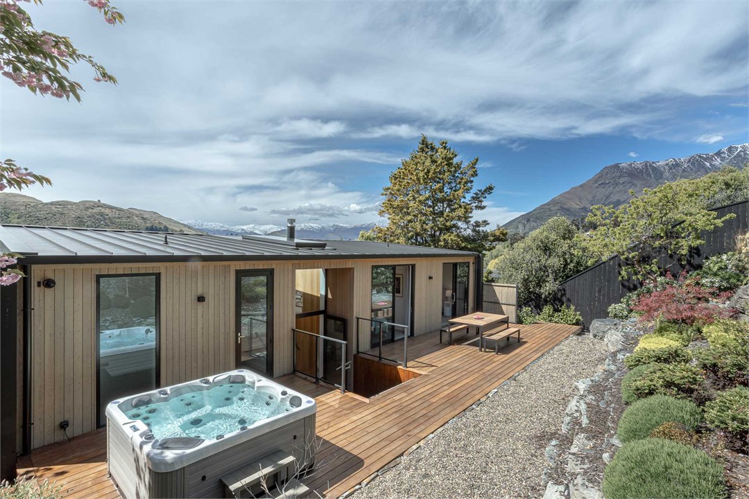 Sunny and sheltered outdoor living