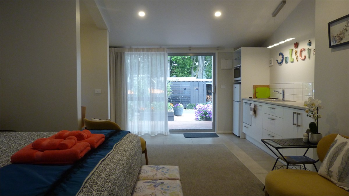 Lovely light & Space