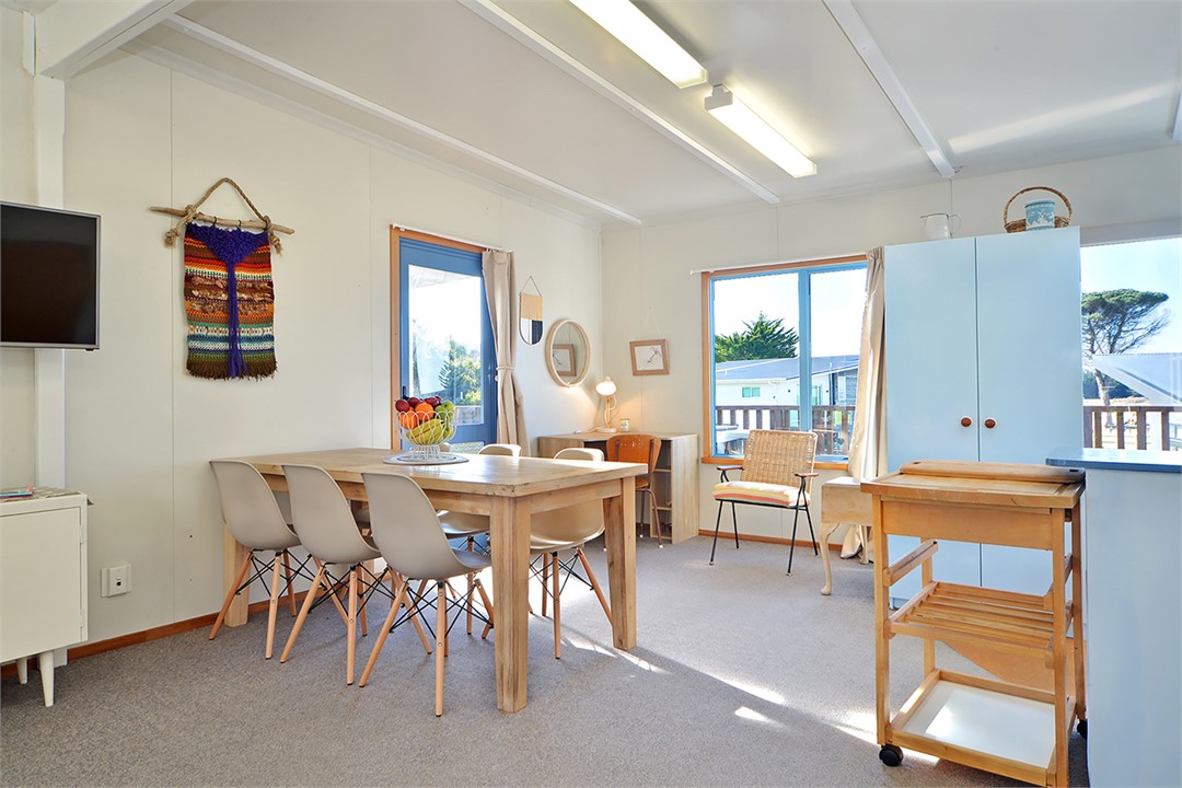Open plan dining - Upstairs