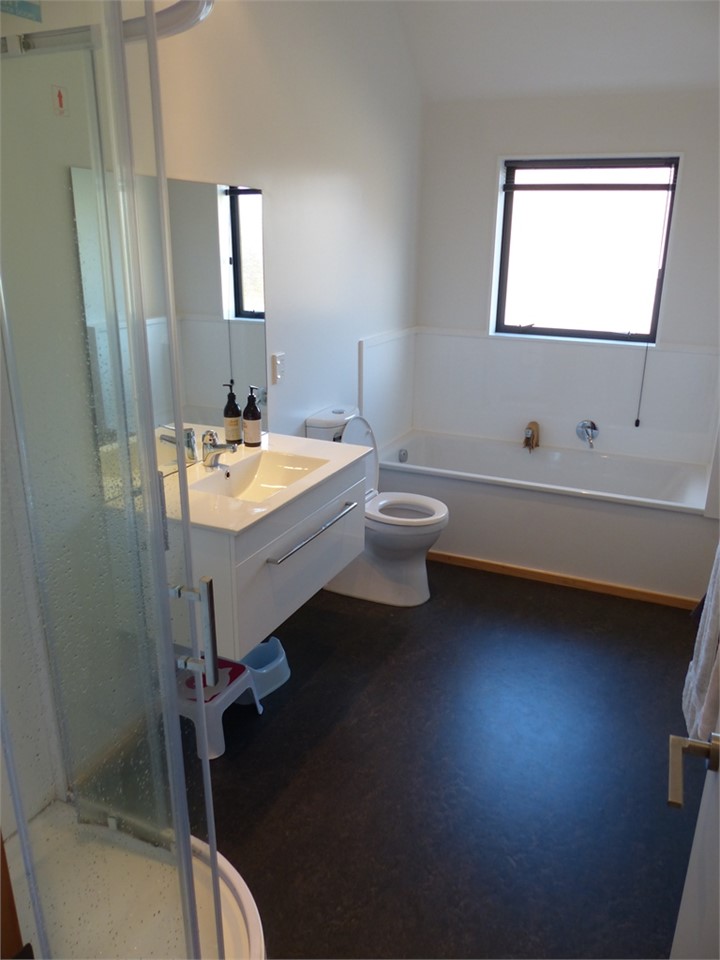 Main Bathroom