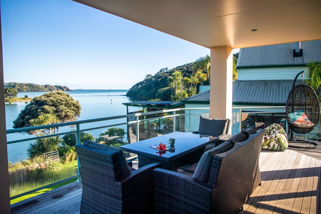 Soul Retreat Bachcare Cable Bay Holiday Home For Rent Holiday Houses