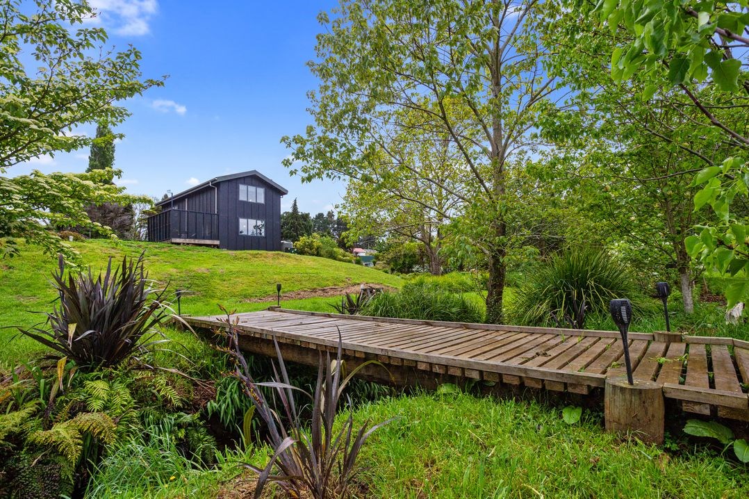 The Barn (Bachcare) Waihi Holiday Home for rent Holiday Houses