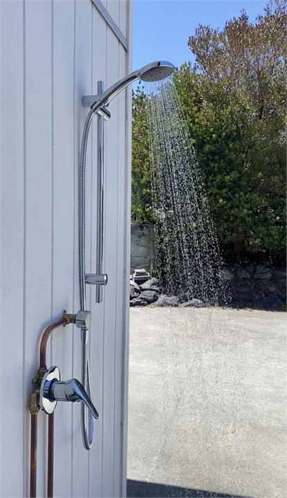 Hot/Cold outdoor shower