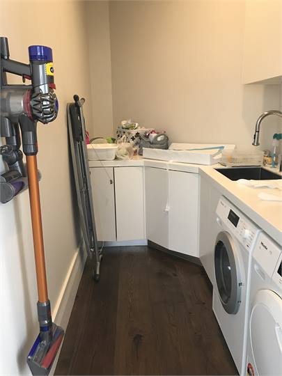 Parnell Laurie Ave - laundry2