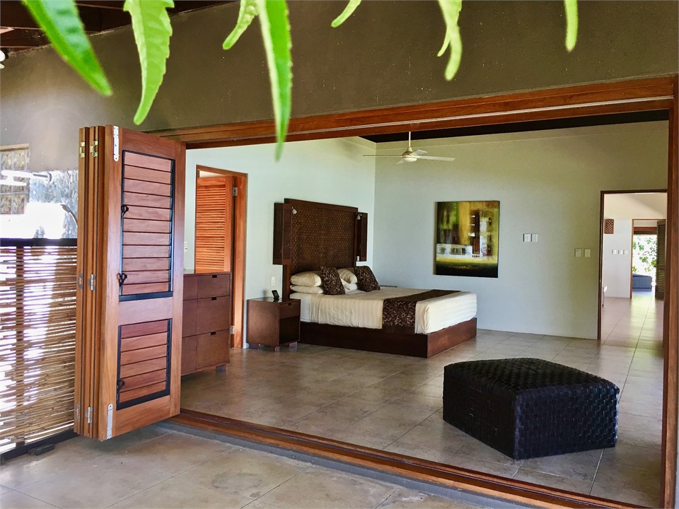 Grand Bure Bedroom 2