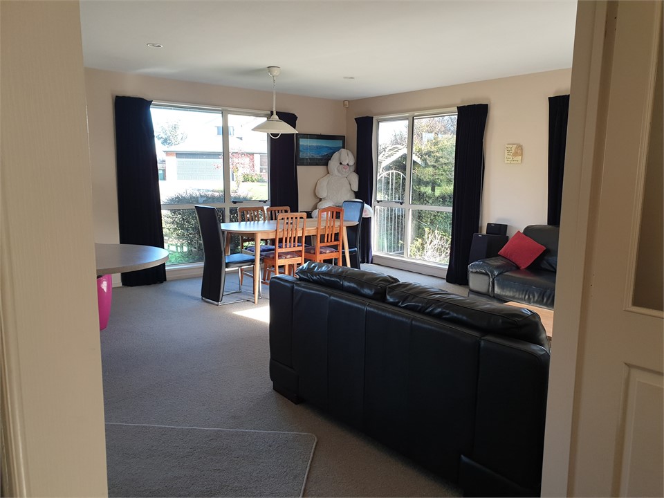 Entry to Dining area and second lounge space