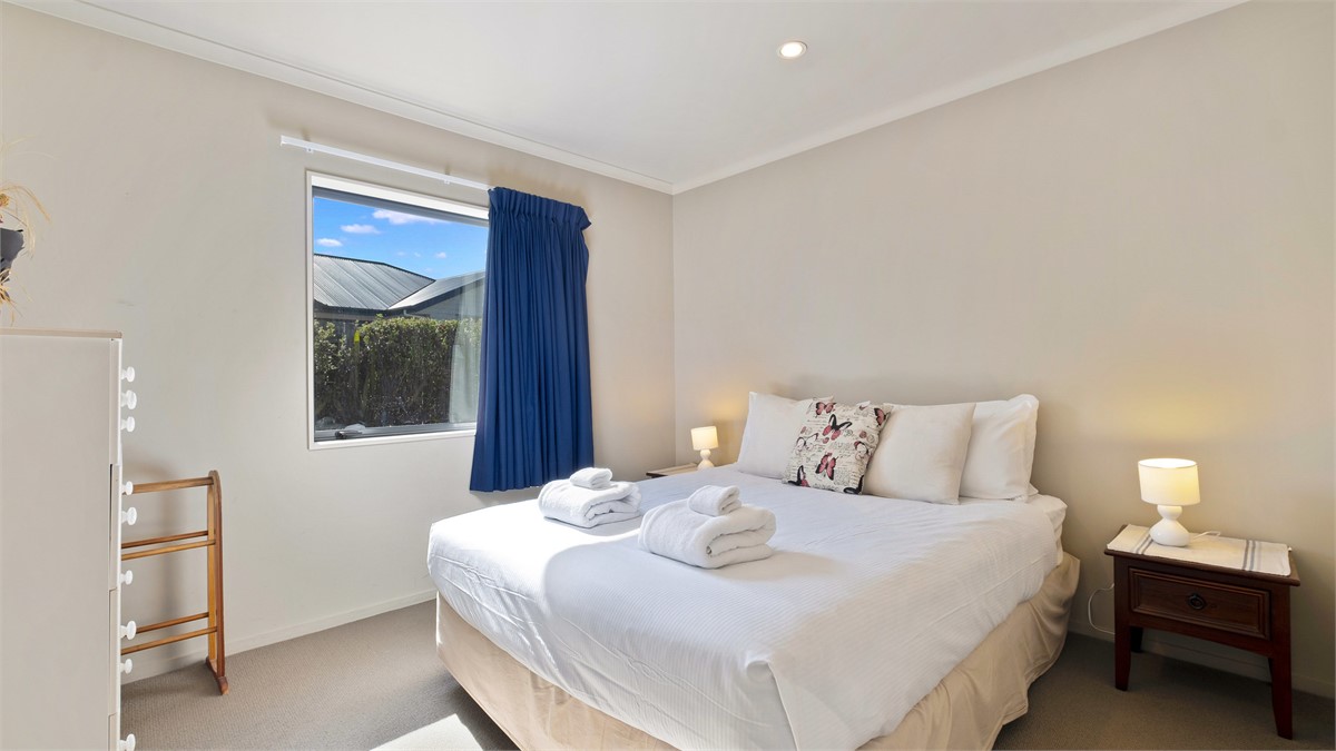 Bed room 2 Queen bed