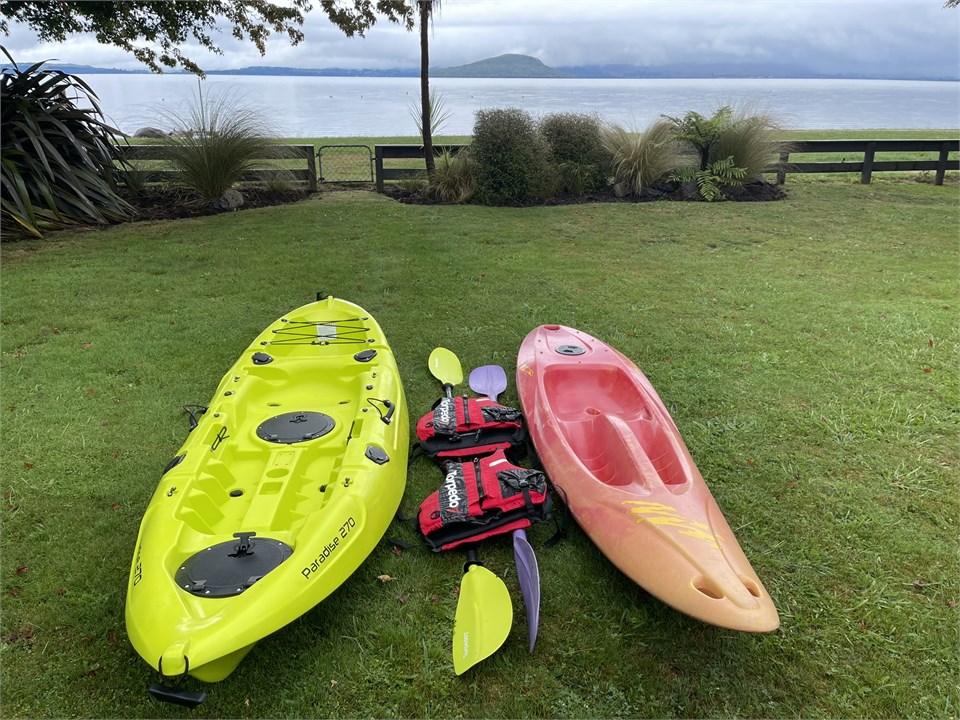 Kayaks 2 singles & 2 doubles