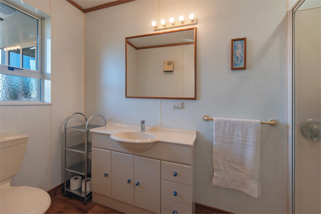 Master Ensuite Bathroom