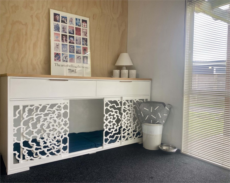 The Game Room - Pet house