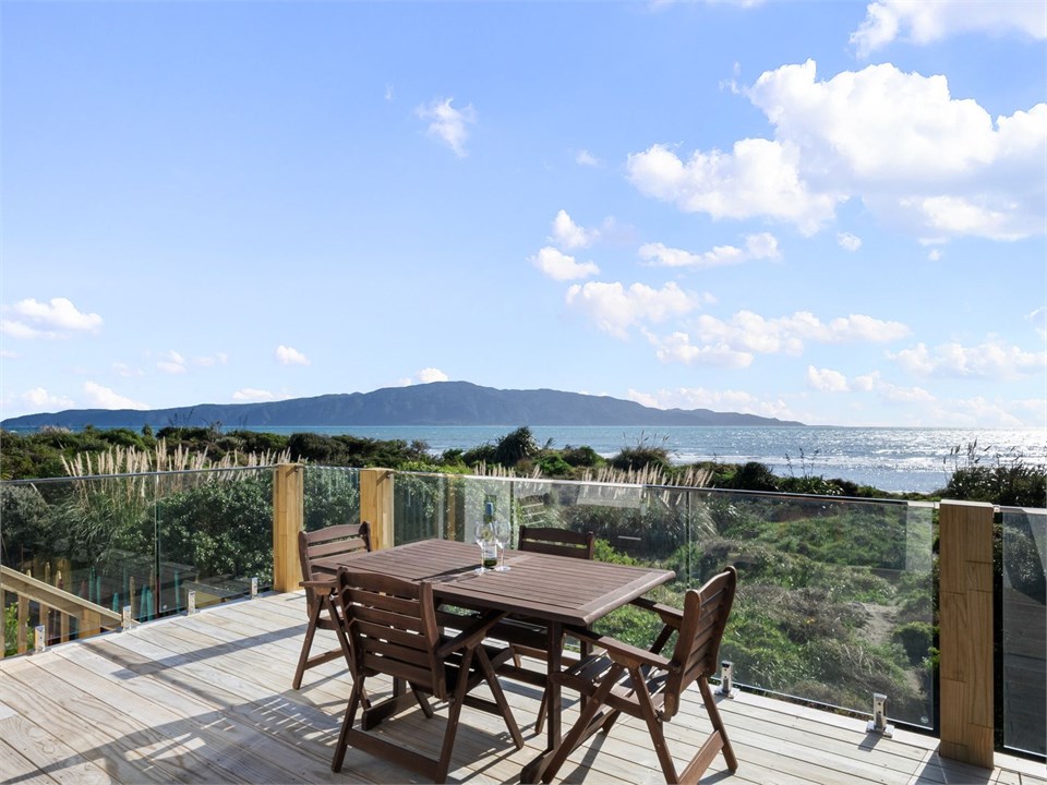 Paraparaumu Beach House - Sunset Shores 1