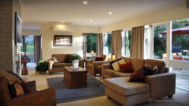 House Livingroom with outdoor flow to large deck