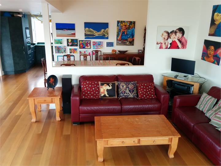 Open plan living and dining rooms