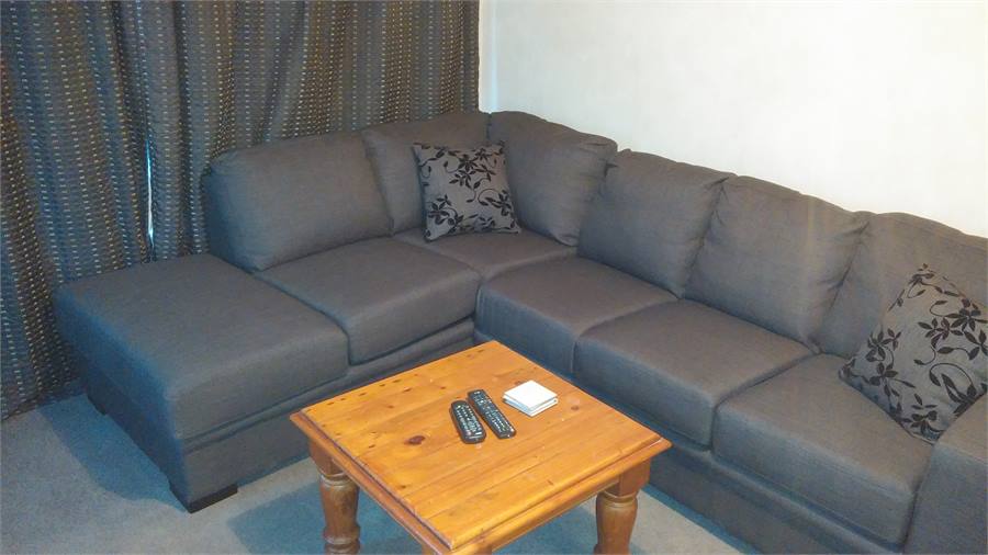 Comfortable Couch with pull out bed