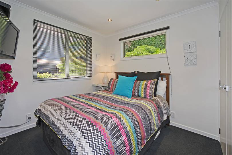 Bedroom 3 with Queen Bed