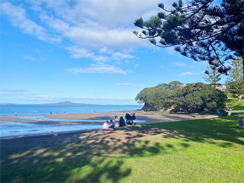 Sea Breeze Browns Bay Holiday Home Browns Bay Holiday Home for rent