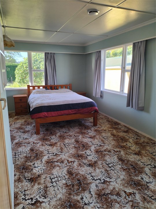 Extra large master bedroom