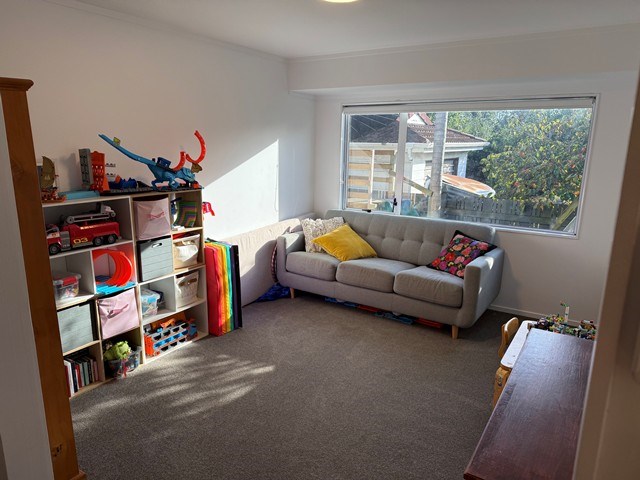 playroom with double sofa bed