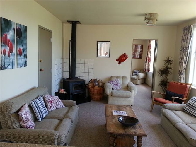 old pic - couches have been replaced with new