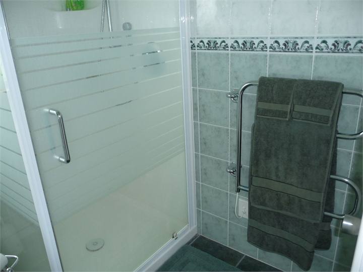 Master bedroom ensuite