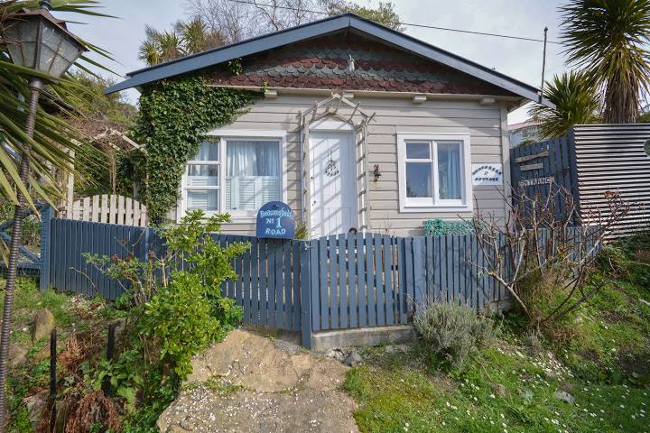 Front view of cottage
