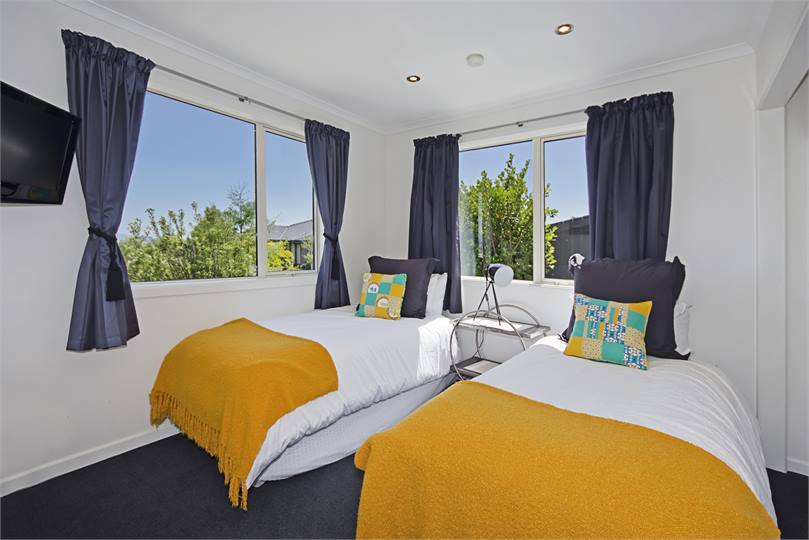 Bedroom 4 with Twin Beds (or King by request)