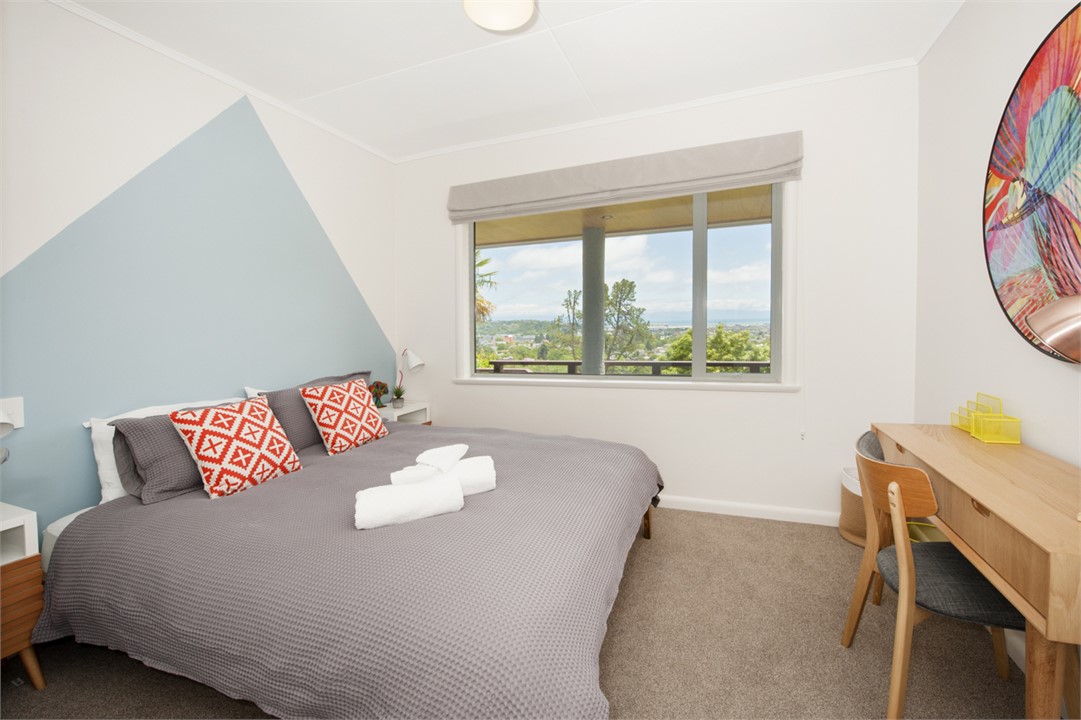 Bedroom 2 with King Bed