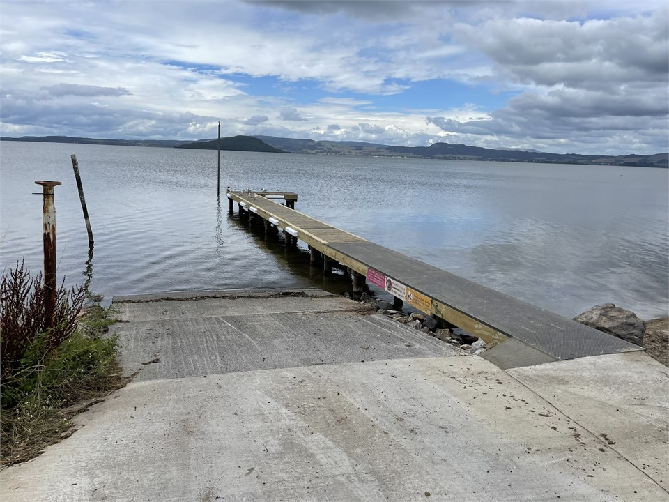 Ramp & jetty on boundary