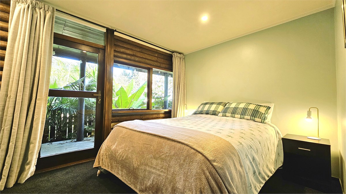 Hear the waves from your bed (with deck access)