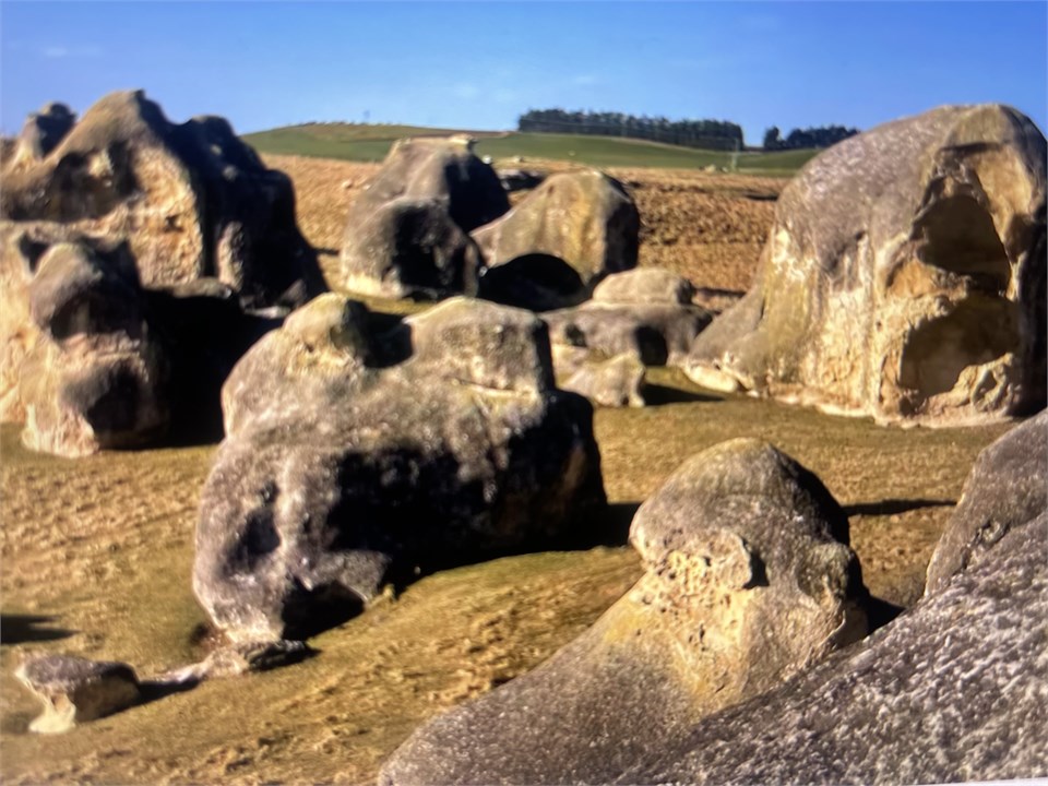 Elephant Rocks Duntroon