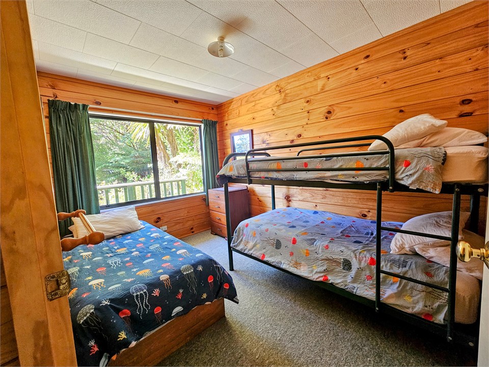 House, bunk + single