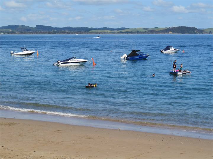 Sunbathe or dive off the diving pontoon